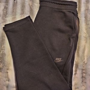 Nike Tech Fleece Pants size Large